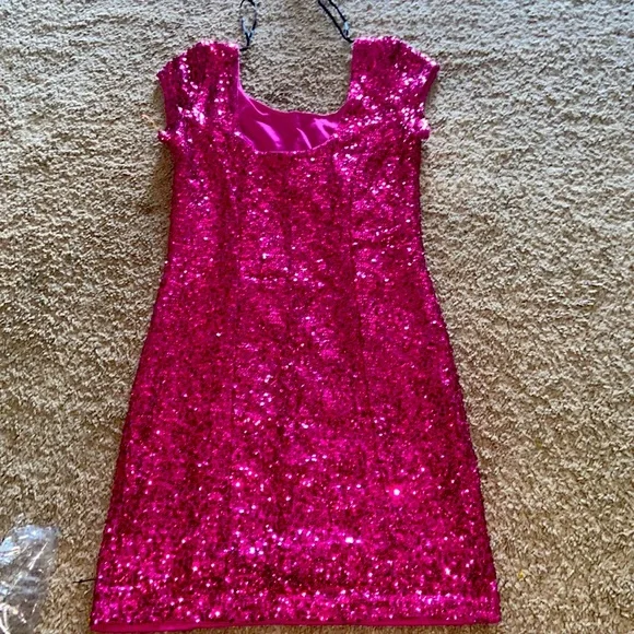 Pink sequin mini dress - Picture 2 of 2